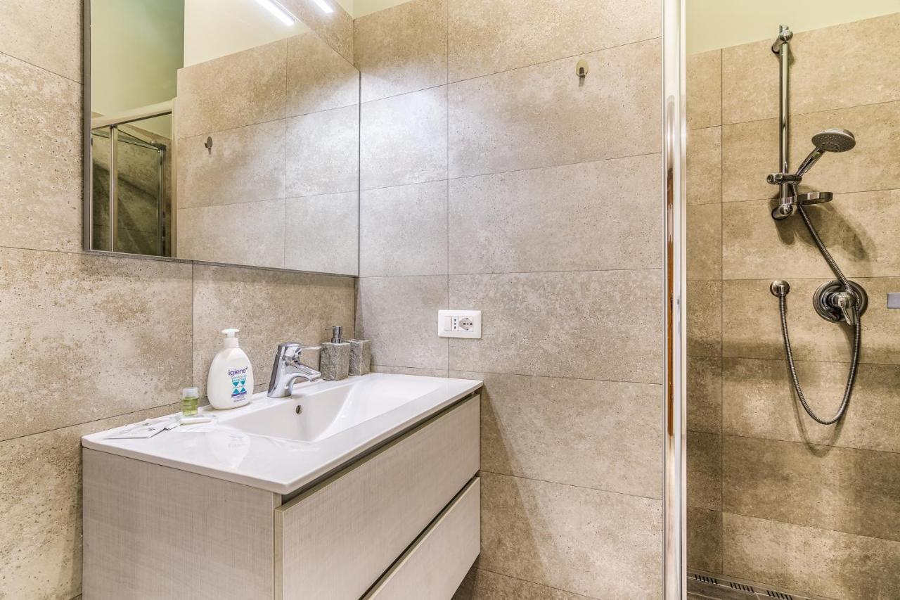 Mora Apartment Мілан Екстер'єр фото